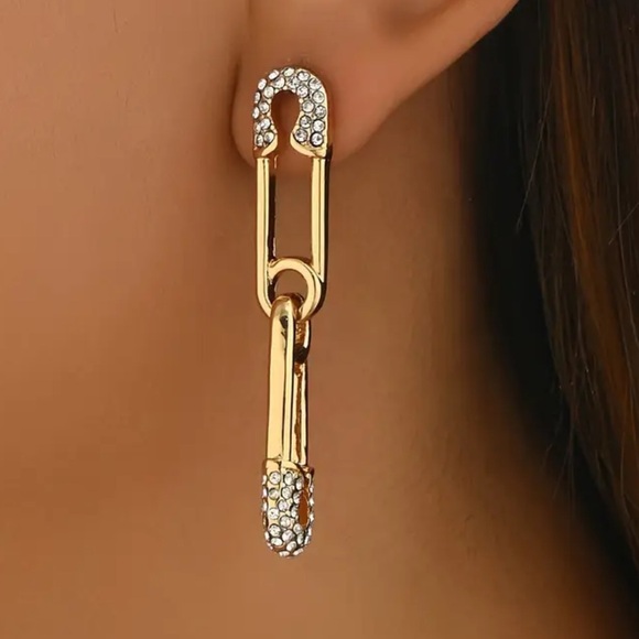 Elegant Simple 18K Golden Plated Zinc Alloy Drop & Dangle Earrings - Picture 1 of 4